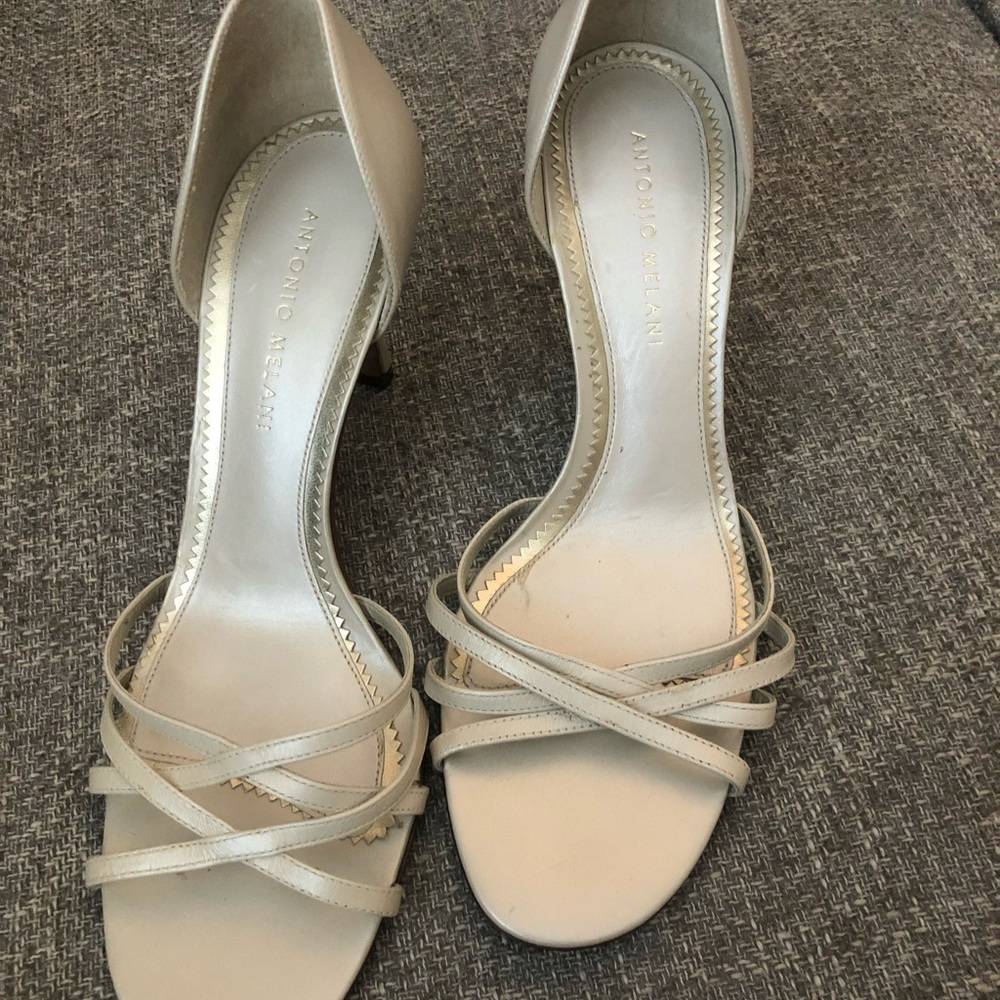 Antonio Melani Hallie heels size 8